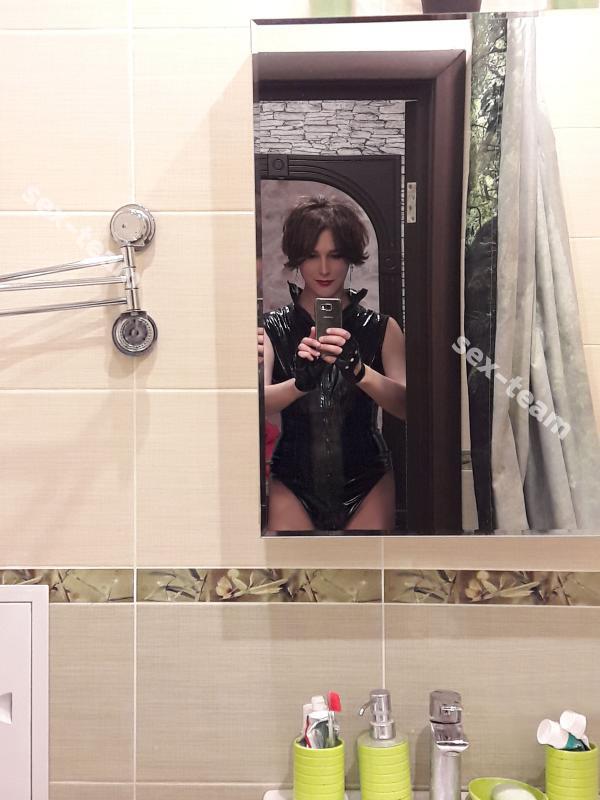 Слава Нежная